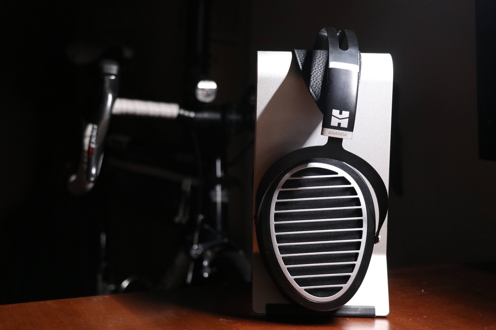 【レビュー】HIFIMAN ANANDA 平面磁界駆動型ヘッドホン